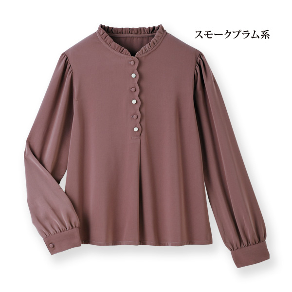 配色ボタン使いフリル衿ブラウス