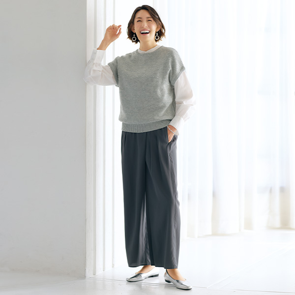 スパンコール入りニットベスト