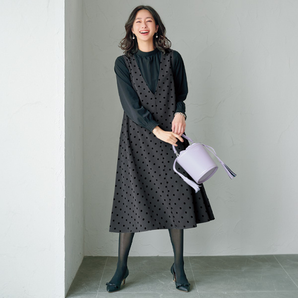 ドット柄ジャンパースカート