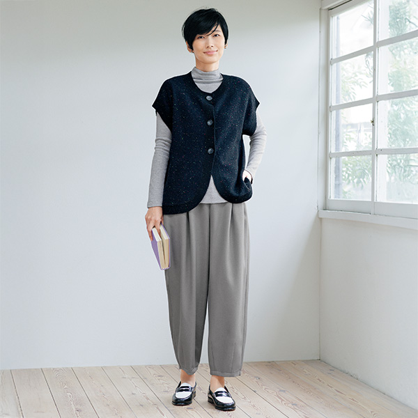裾ラウンドニットベスト