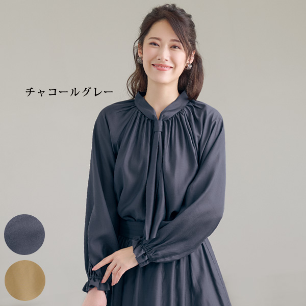 リボンタイ風シャイニーブラウス