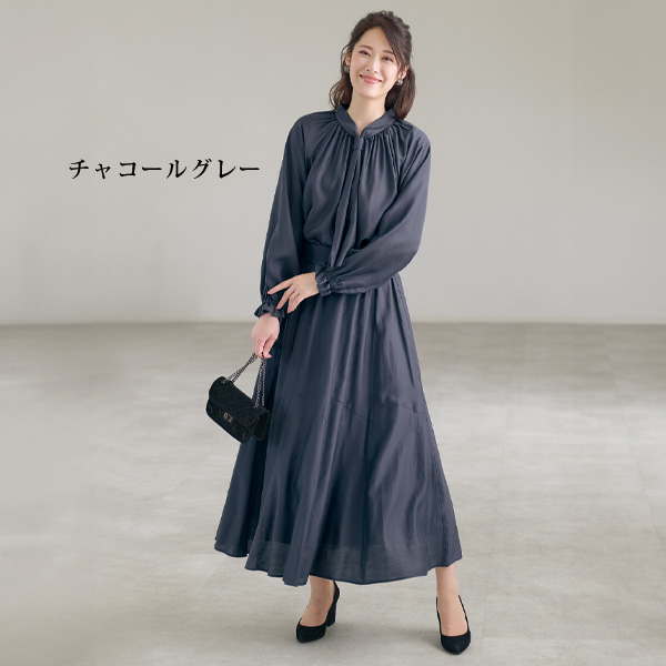 リボンタイ風シャイニーブラウス