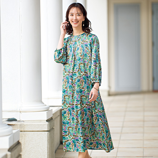ボタニカルプリントワンピース