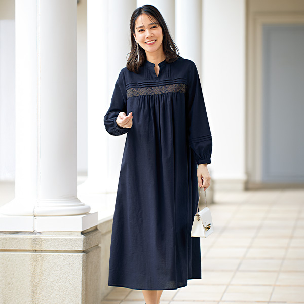 刺しゅう＆ピンタック使いワンピース