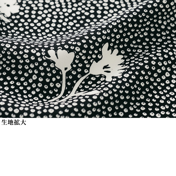 袖プリントフレアプルオーバー