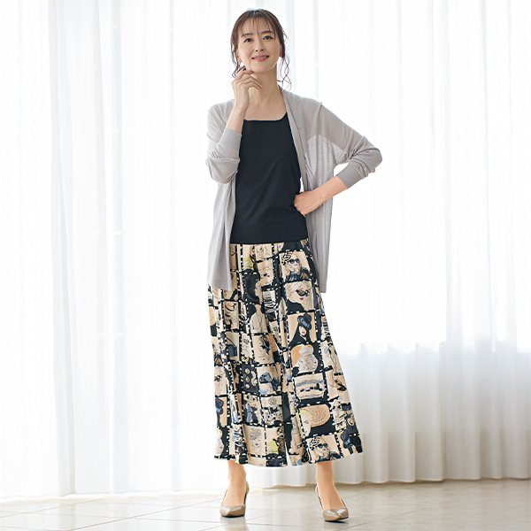 シネマ柄プリントフレアパンツ