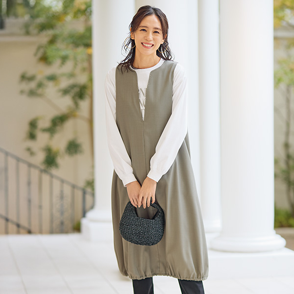 深Ｖネックバルーンワンピース