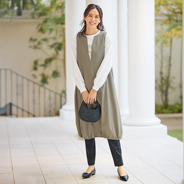 深Ｖネックバルーンワンピース