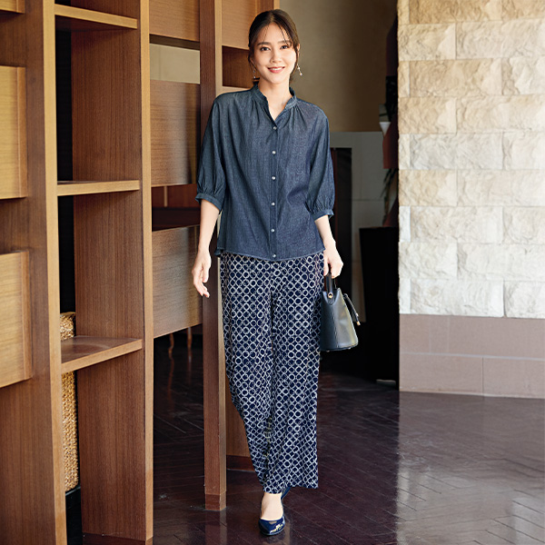 シアーデニムブラウス