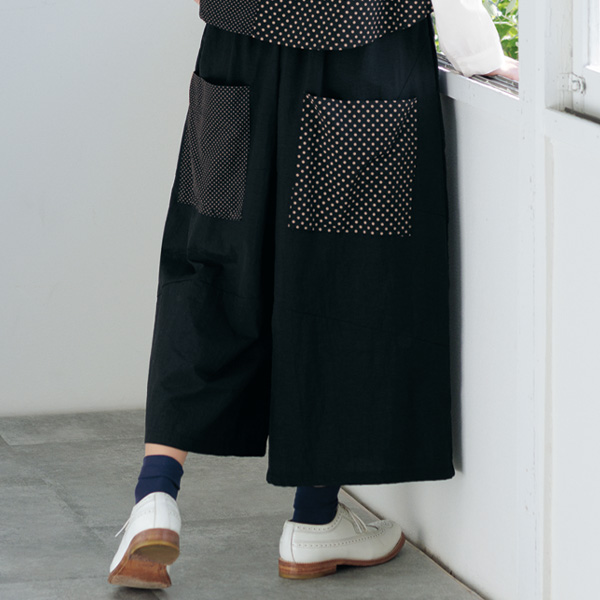 ドット柄ポケット付ワイドパンツ