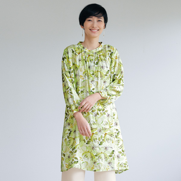 ボタニカルプリントブラウスチュニック