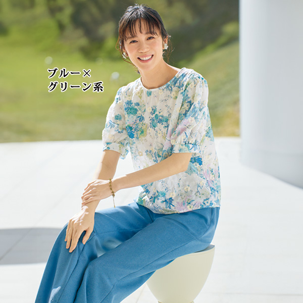 刺しゅう入りフラワープリントブラウス