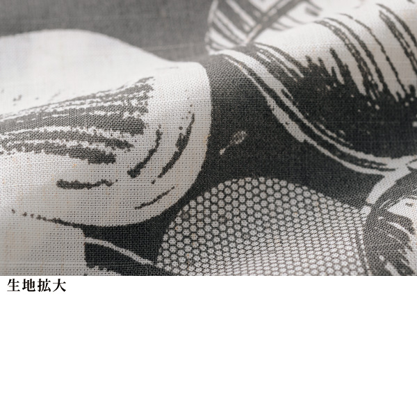 ドット柄多ボタンブラウス