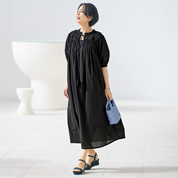 タッセル使いコットンワンピース