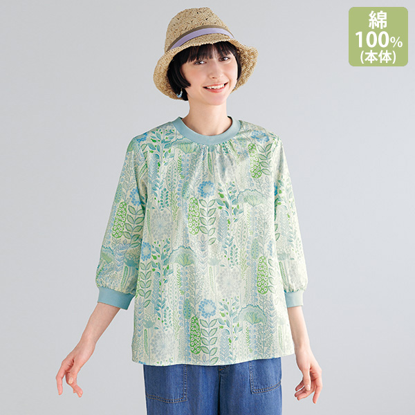 リブ使いボタニカルプリントブラウス