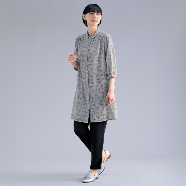 手書き風ボタニカル柄シャツチュニック