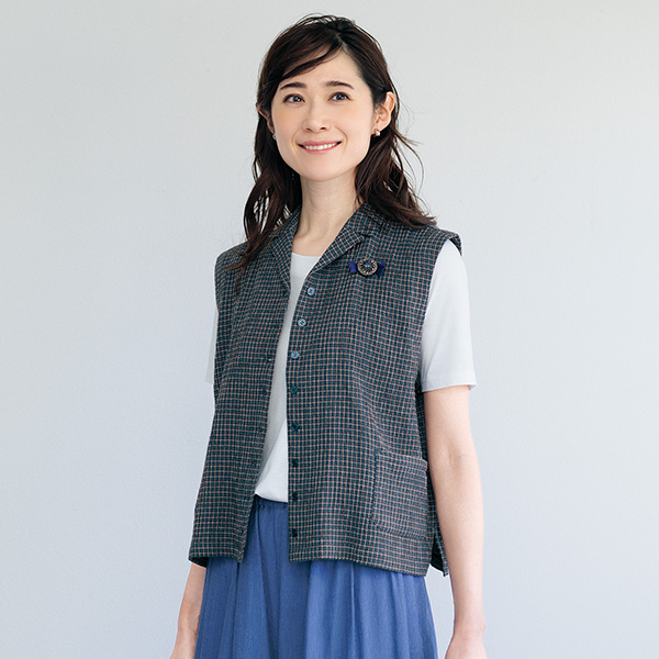 やわらかジャカードの格子柄ベスト
