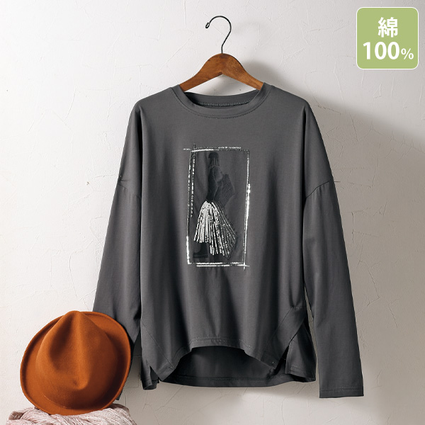 スパンコール使いプリントTシャツ