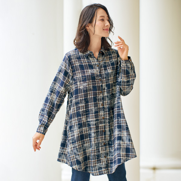 英字プリントチェック柄シャツチュニック