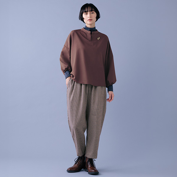 キーネックゆったりブラウス