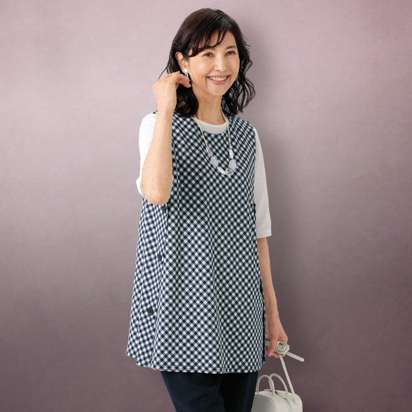 サイドボタン使いロングベスト