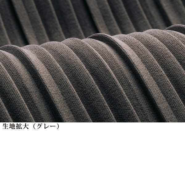 プリーツスカート