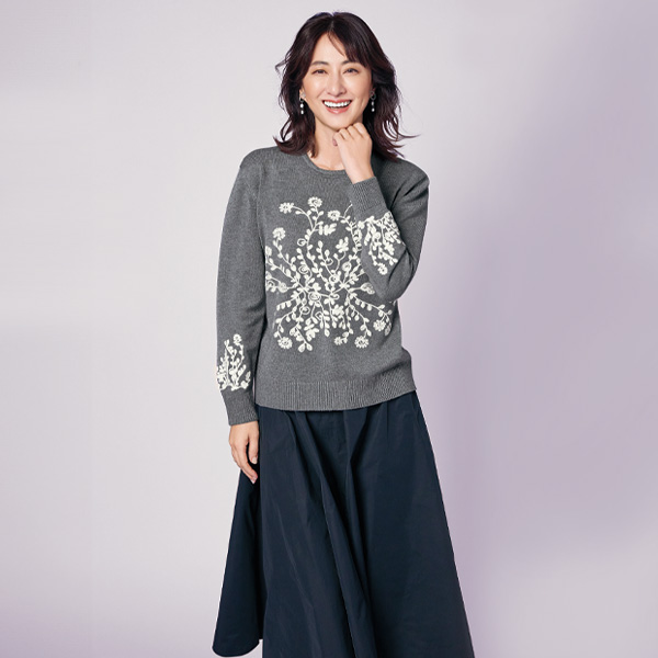 花刺しゅうセーター