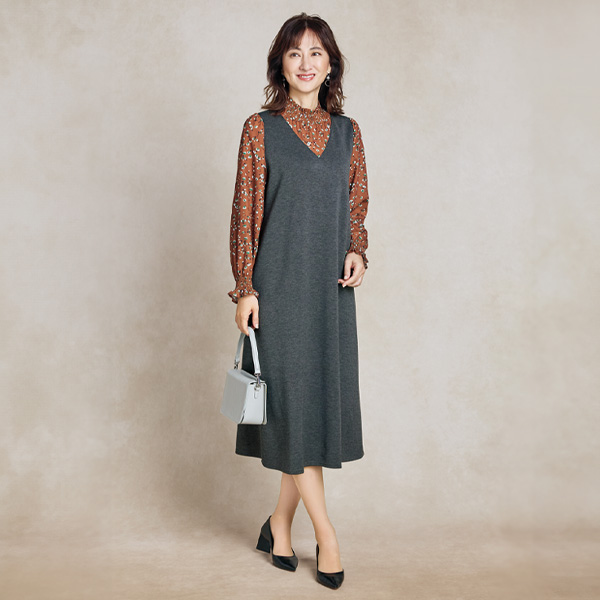 シャーリングブラウス重ね着風ジャンパードレス