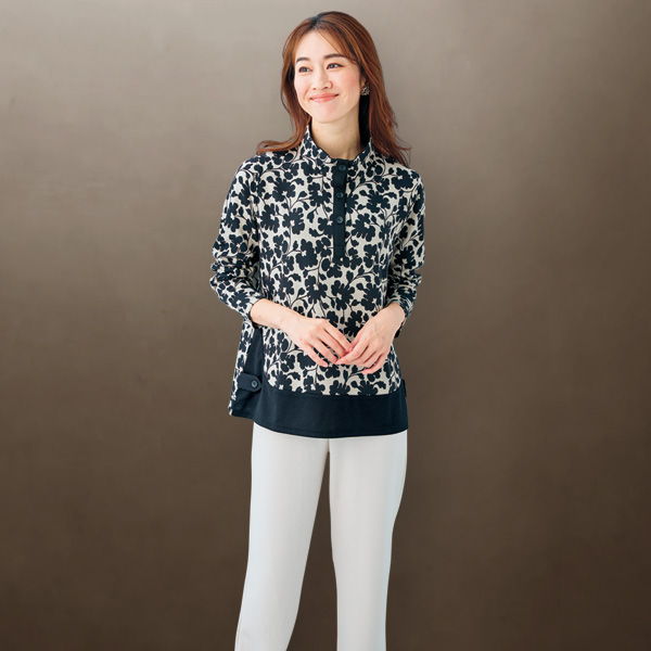 配色花柄プリントプルオーバー