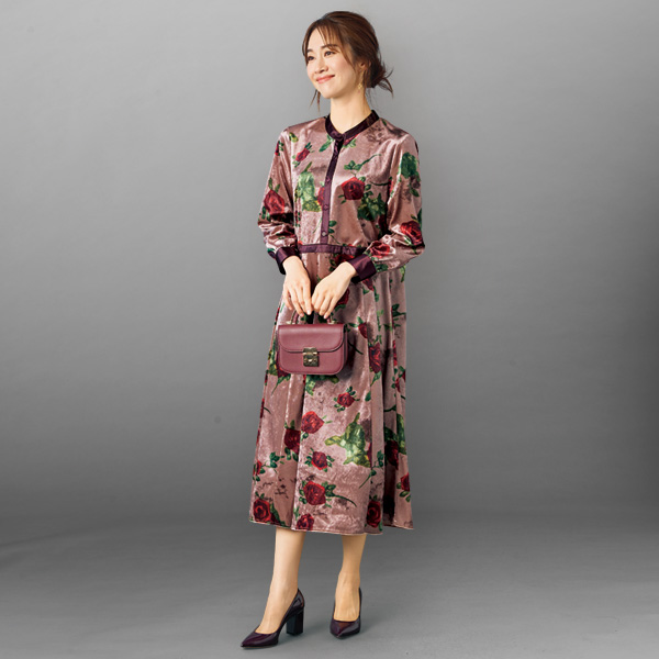 花柄ベロアプリントワンピース