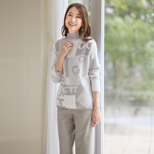 英字柄シャギーセーター