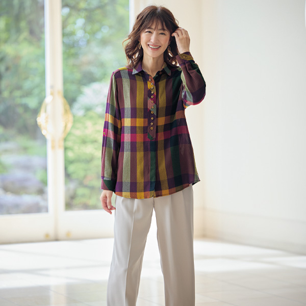 花ボタン使い先染めチェックブラウスジャケット