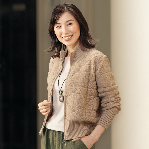 ジップ使い襟付カーディガン
