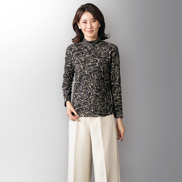 バラ柄プルオーバー