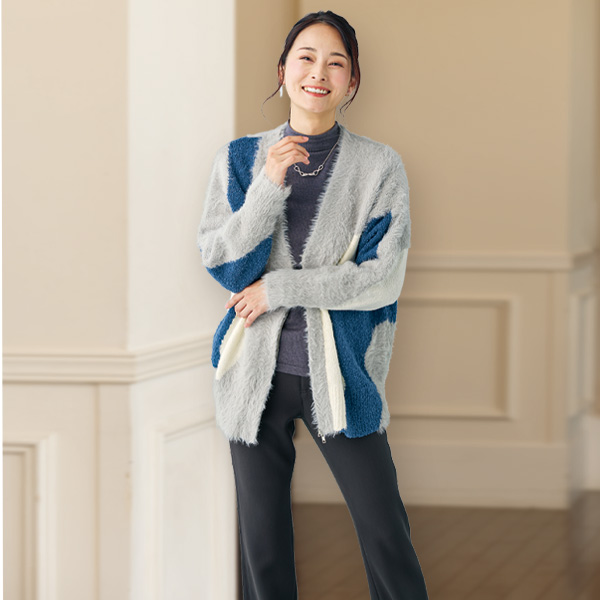 シャギーブークレ使い配色ニットジャケット