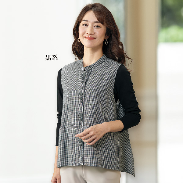 多ボタンデザインベスト