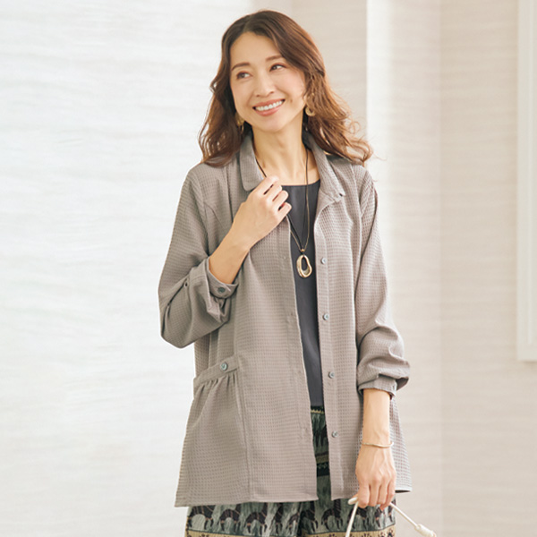 ギャザーポケット使い切替えジャケット