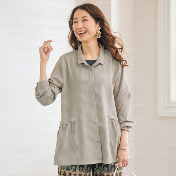 ギャザーポケット使い切替えジャケット