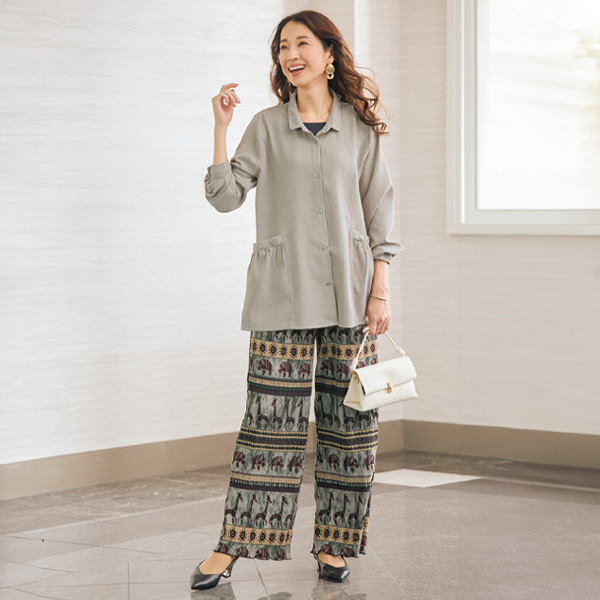 ギャザーポケット使い切替えジャケット