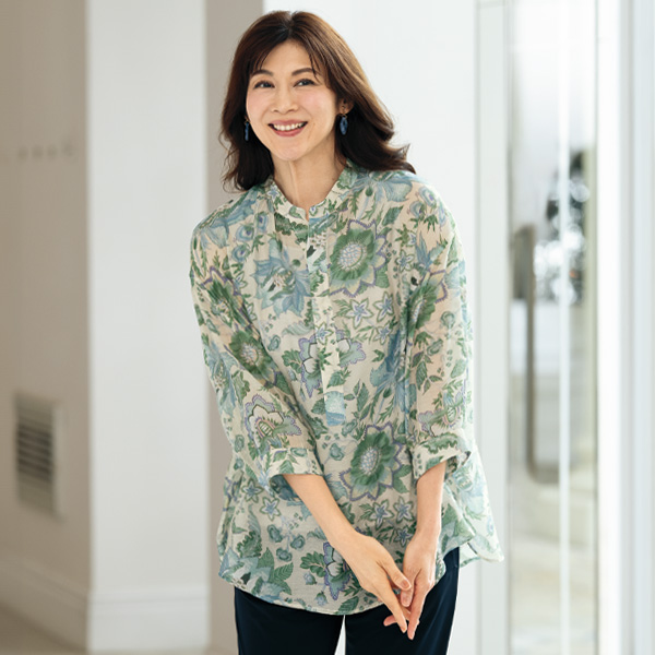 フラワープリントブラウス