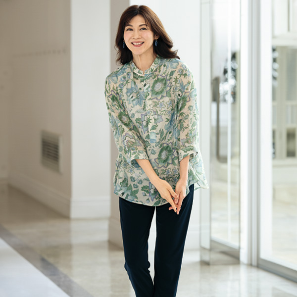 フラワープリントブラウス