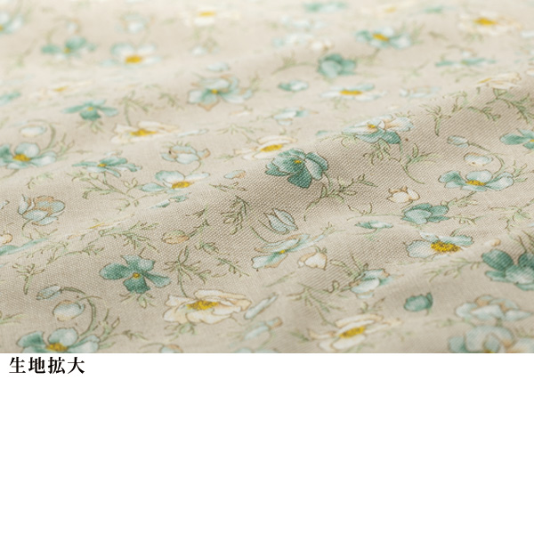 丸襟花柄ブラウス