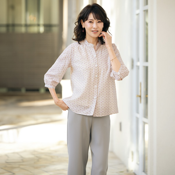 麻混小花プリントゆったりブラウス