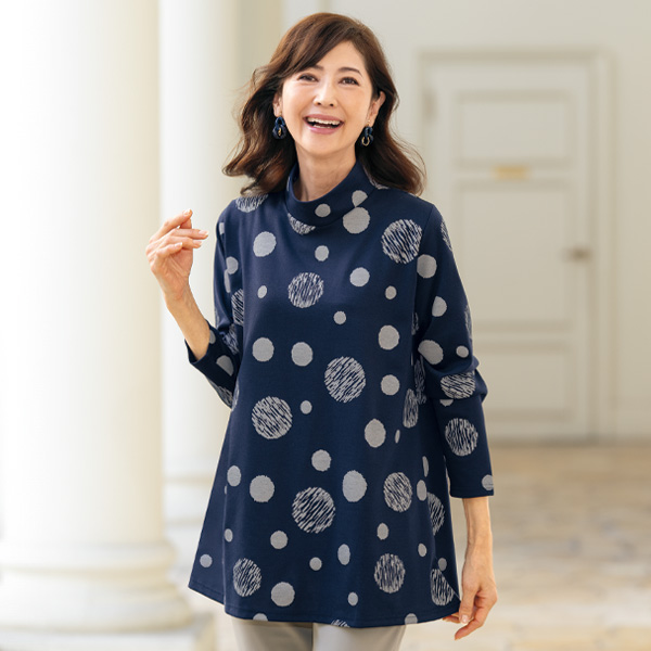 水玉柄ロングプルオーバー