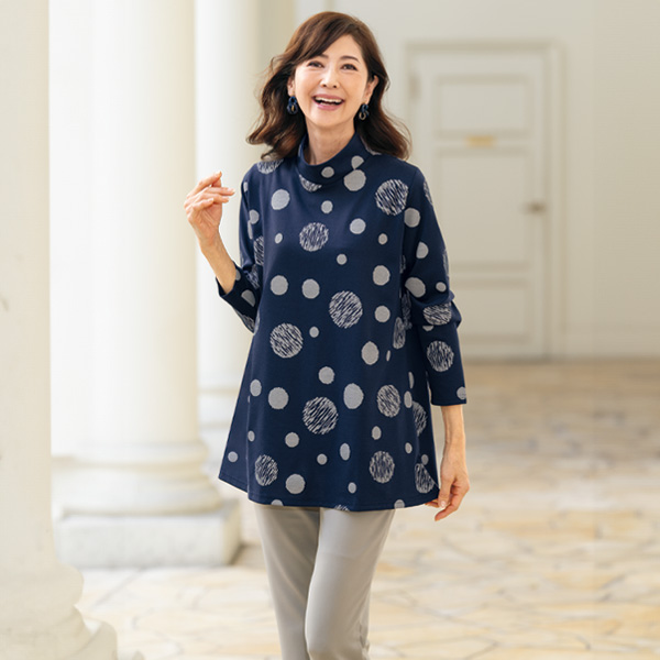 水玉柄ロングプルオーバー