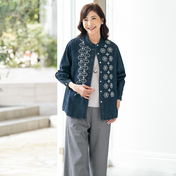 刺しゅう使いデニムジャケット