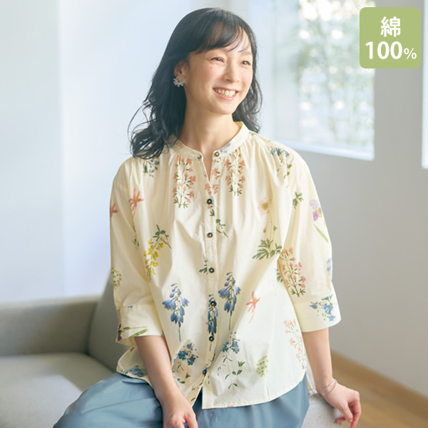 花柄プリントブラウス