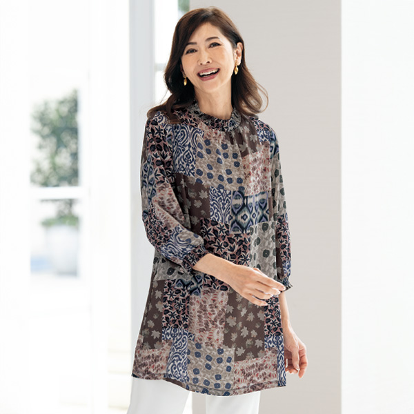 パッチワーク調プリントチュニックブラウス