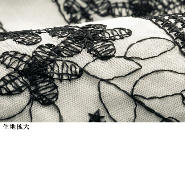 総刺しゅうスカラップブラウス