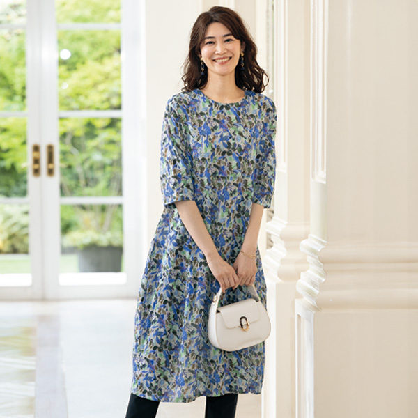 花柄プリントサッカー素材ワンピース